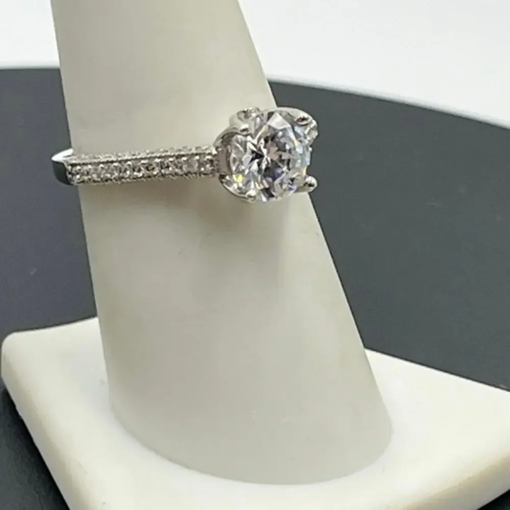 925 Sterling Silver Cathedral Solitaire Ring‎ 7mm Round CZ Pavé Accents Size 8